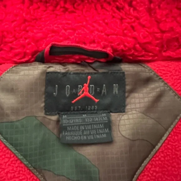 Nike Jordan Camouflage Puffer Jacket - Picture 3 of 5